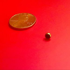 Threadless 14k Jade stud earring